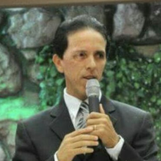 Pastor Josimar Martins